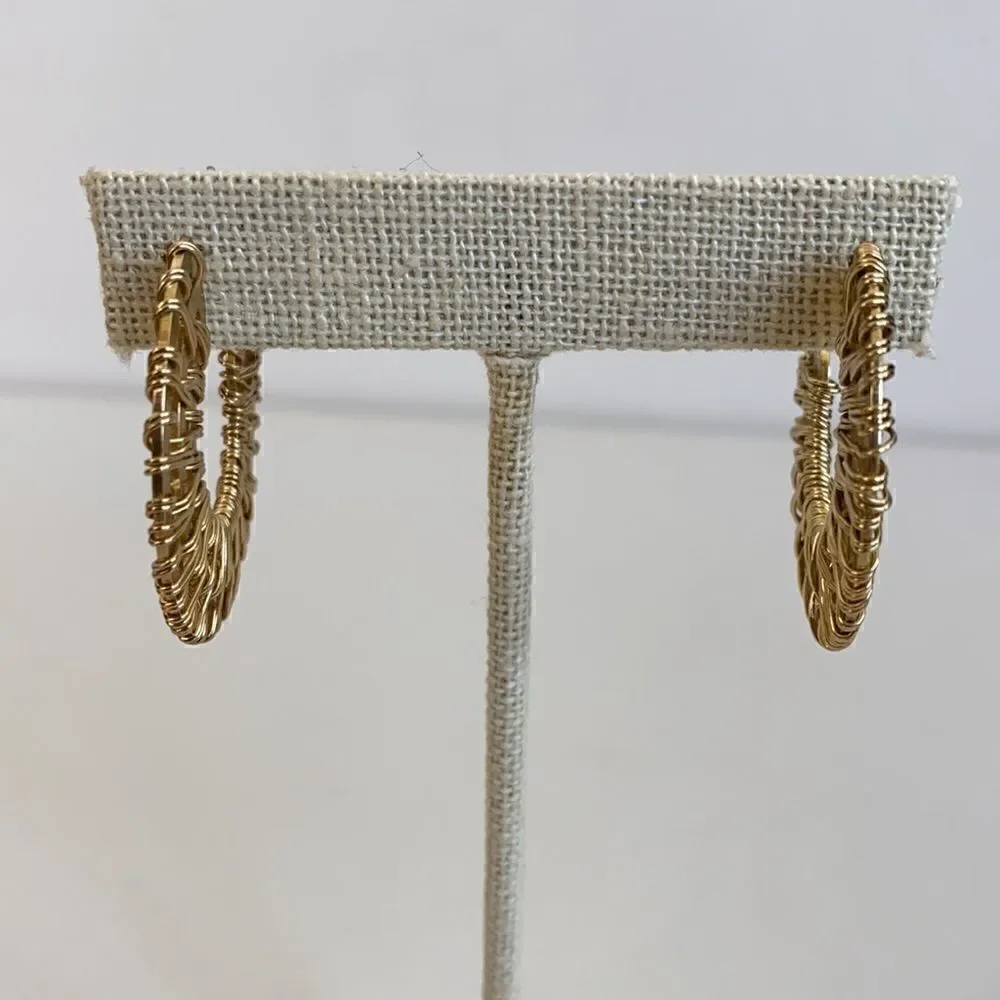 Really Pretty And Lightweight Gold Woven Hoops
